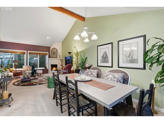 12134 Se 104TH Ct, Happy Valley, OR 97086