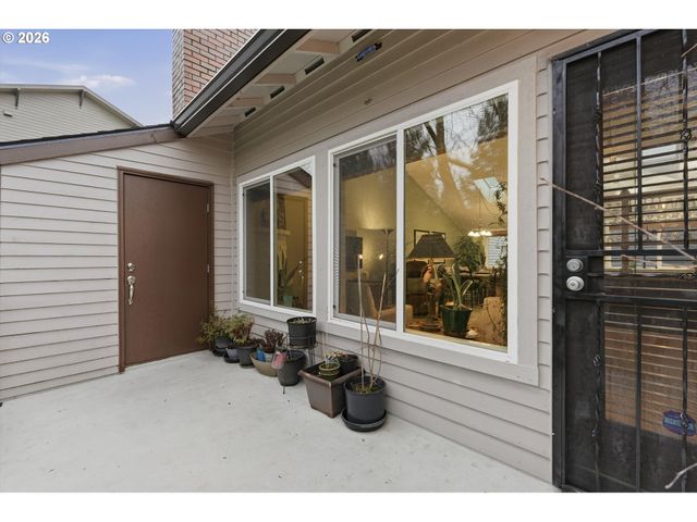 12134 Se 104TH Ct, Happy Valley, OR 97086