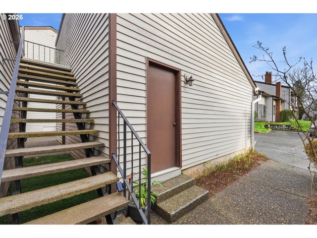 12134 Se 104TH Ct, Happy Valley, OR 97086