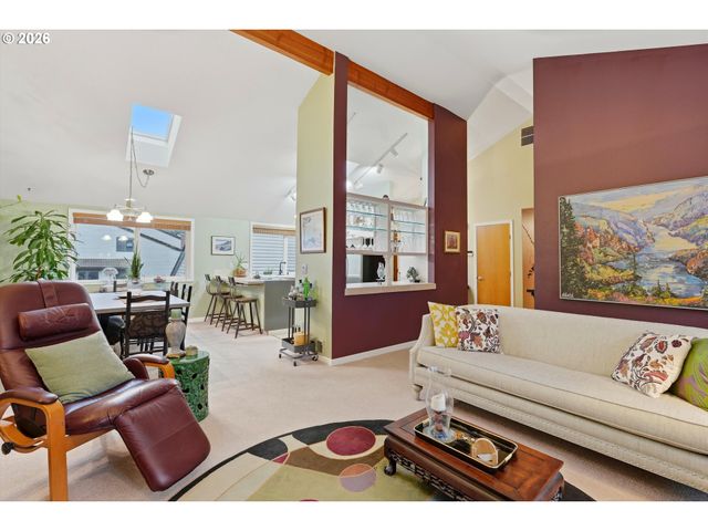 12134 Se 104TH Ct, Happy Valley, OR 97086