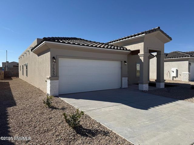 7565 Clarion Way, Las Cruces, NM 88012