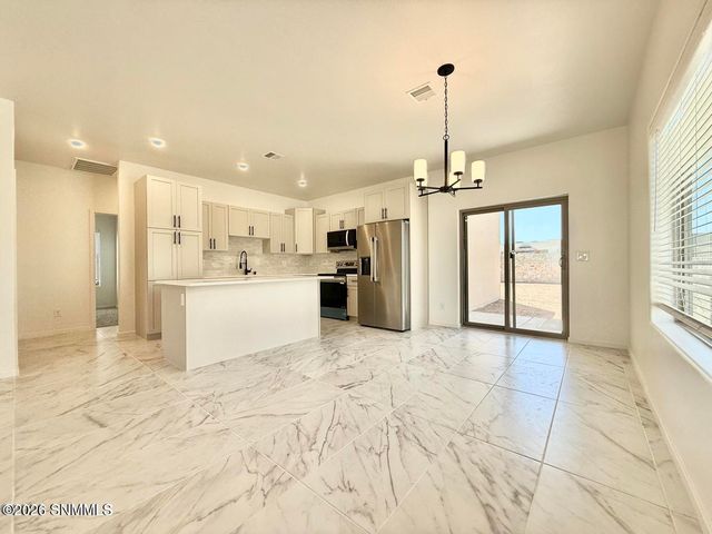 7565 Clarion Way, Las Cruces, NM 88012