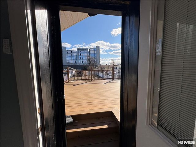 282 Harding Avenue 2nd floor, Teaneck, NJ 07666