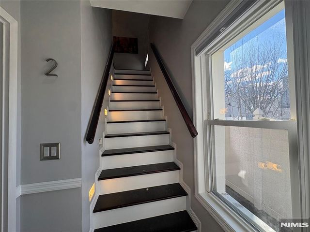 282 Harding Avenue 2nd floor, Teaneck, NJ 07666