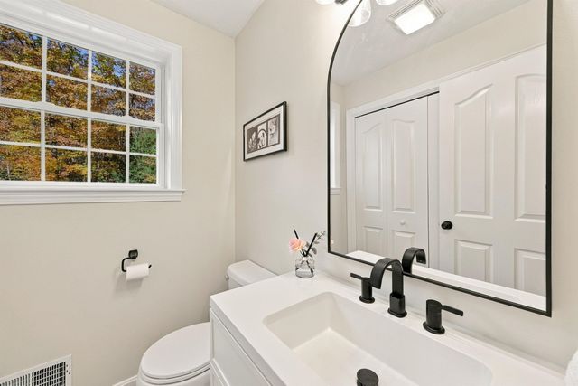 3 Fox Meadow Drive, Bow, NH 03304