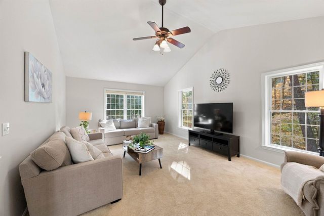 3 Fox Meadow Drive, Bow, NH 03304