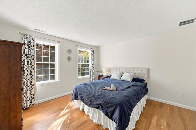 3 Fox Meadow Drive, Bow, NH 03304
