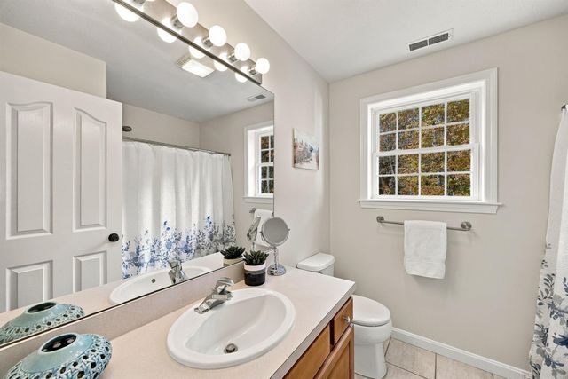 3 Fox Meadow Drive, Bow, NH 03304