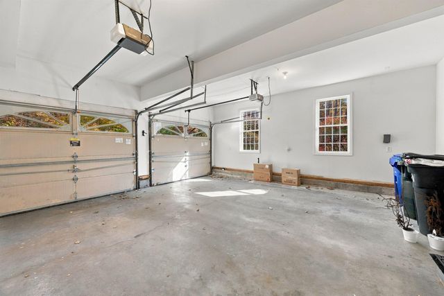 3 Fox Meadow Drive, Bow, NH 03304