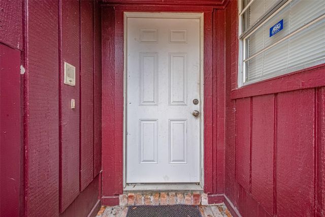 10534 Evesborough Drive, Houston, TX 77099