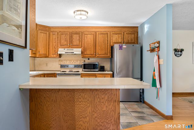 192 Oldefield Farms 192, Enfield, CT 06082