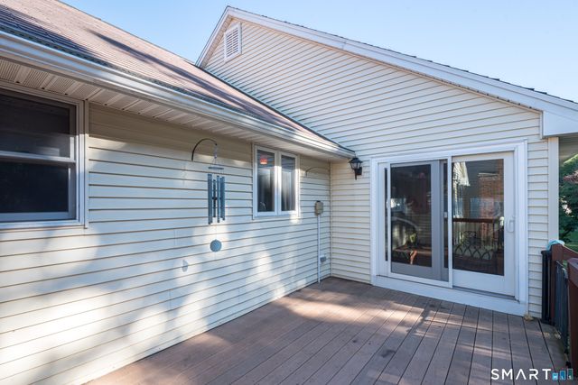 192 Oldefield Farms 192, Enfield, CT 06082