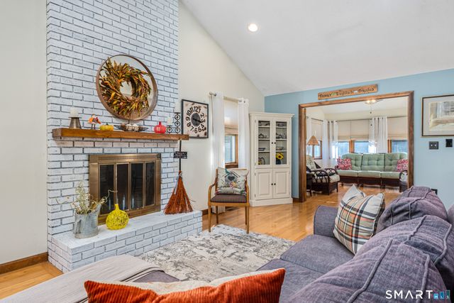192 Oldefield Farms 192, Enfield, CT 06082