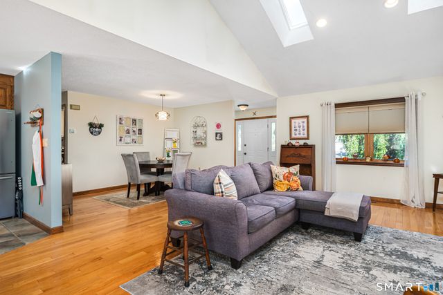 192 Oldefield Farms 192, Enfield, CT 06082