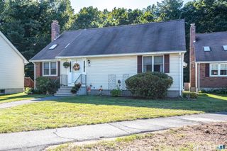 192 Oldefield Farms 192, Enfield, CT 06082