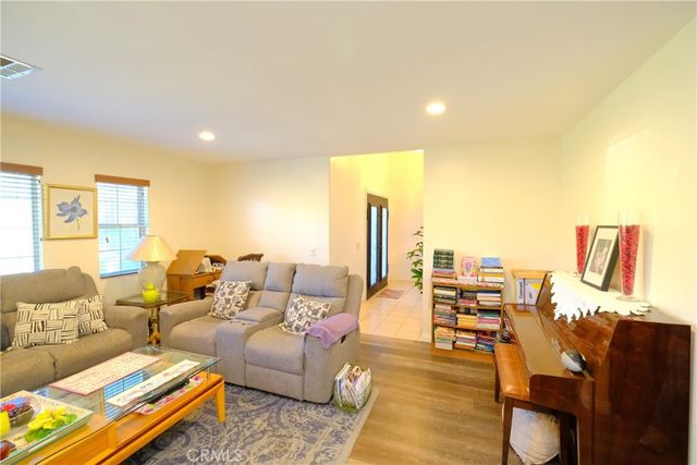 9468 HASTINGS Boulevard, Jurupa Valley, CA 92509