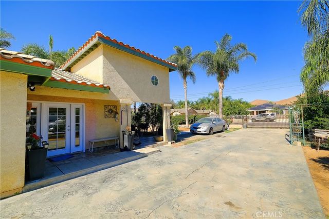 9468 HASTINGS Boulevard, Jurupa Valley, CA 92509