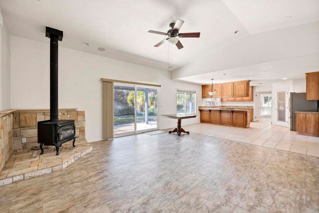 1420 Wilshire Rd, Fallbrook, CA 92028