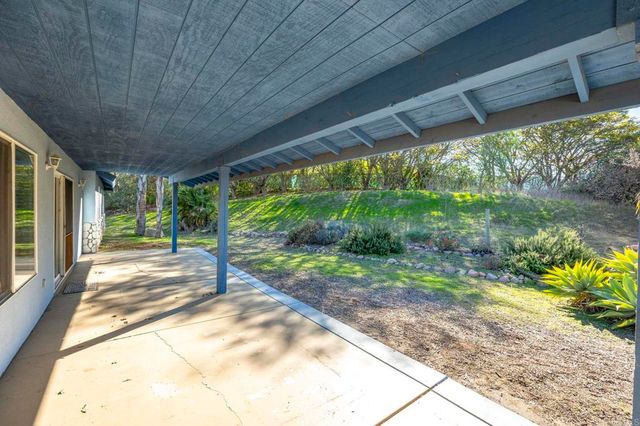 1420 Wilshire Rd, Fallbrook, CA 92028