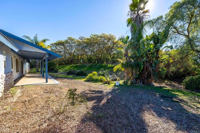 1420 Wilshire Rd, Fallbrook, CA 92028