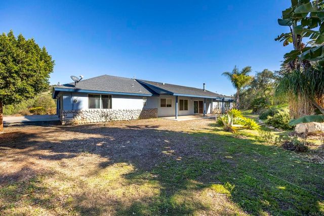 1420 Wilshire Rd, Fallbrook, CA 92028