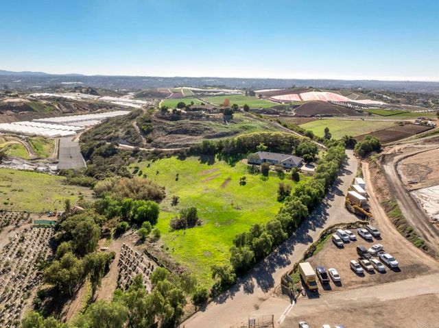 1420 Wilshire Rd, Fallbrook, CA 92028