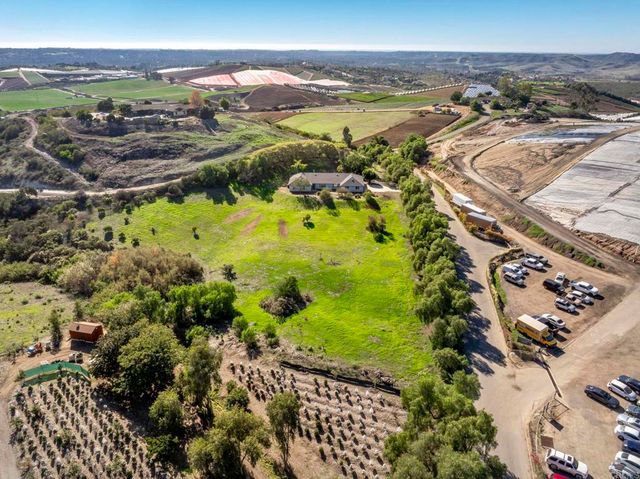 1420 Wilshire Rd, Fallbrook, CA 92028