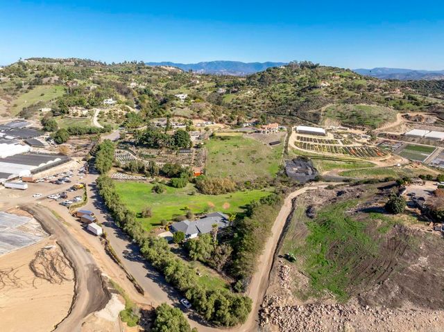 1420 Wilshire Rd, Fallbrook, CA 92028