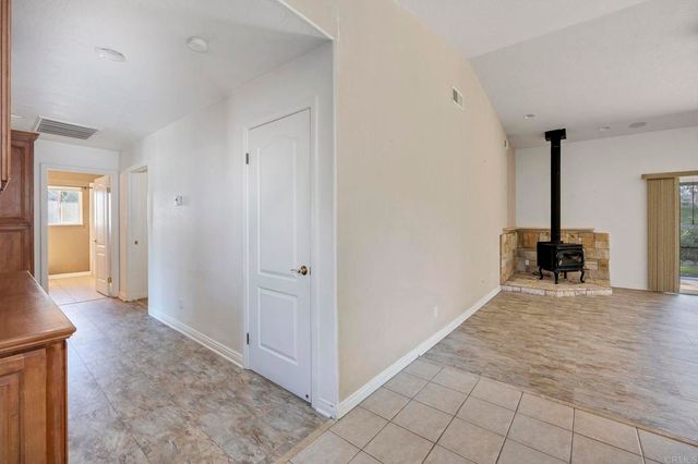 1420 Wilshire Rd, Fallbrook, CA 92028