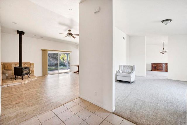 1420 Wilshire Rd, Fallbrook, CA 92028