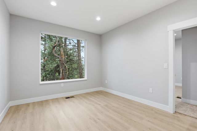 1725 S Nettleton St, Spokane, WA 99224