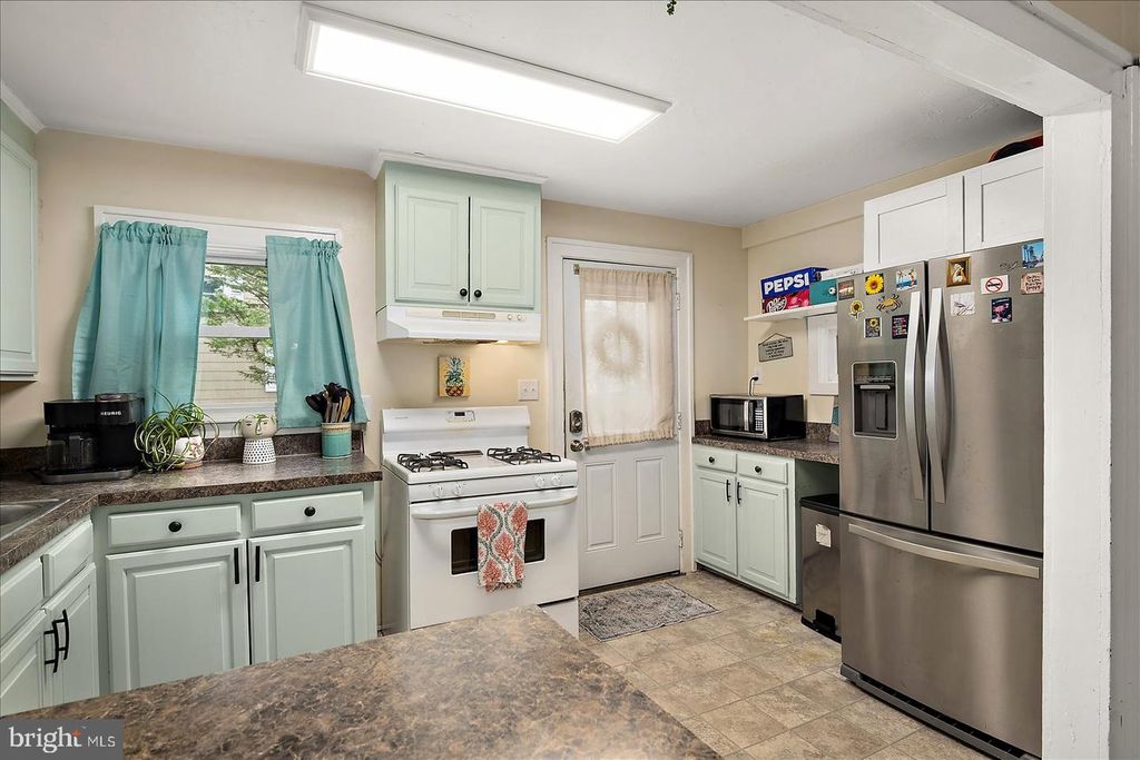 Image 13 of property listing at 711 VERMONT AVE, Salisbury, MD 21801