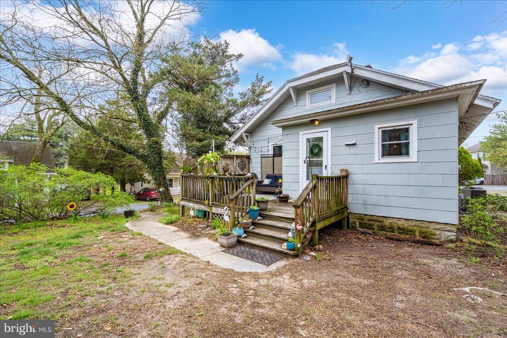 Image 4 of property listing at 711 VERMONT AVE, Salisbury, MD 21801