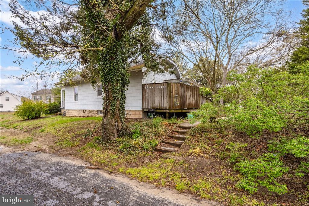 Image 42 of property listing at 711 VERMONT AVE, Salisbury, MD 21801