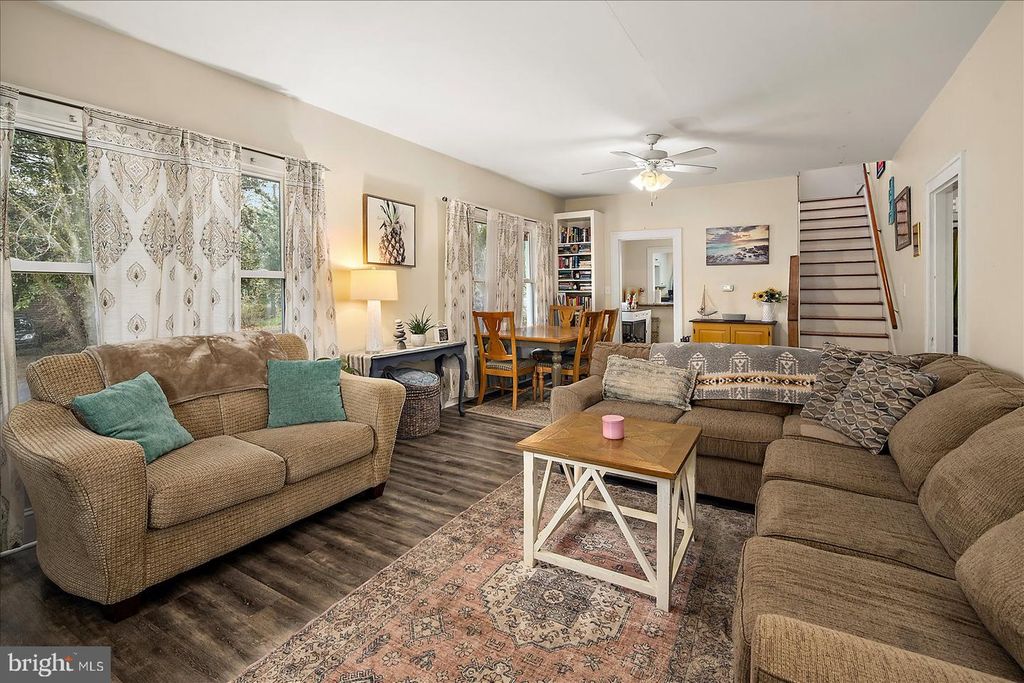 Image 6 of property listing at 711 VERMONT AVE, Salisbury, MD 21801