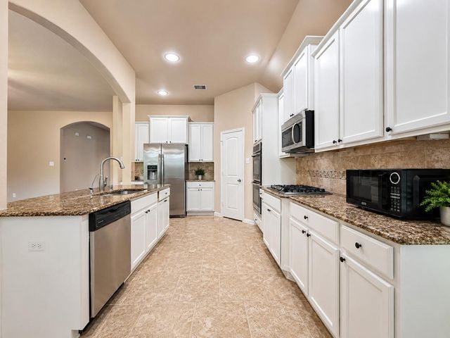 13707 Contour Court, Richmond, TX 77407