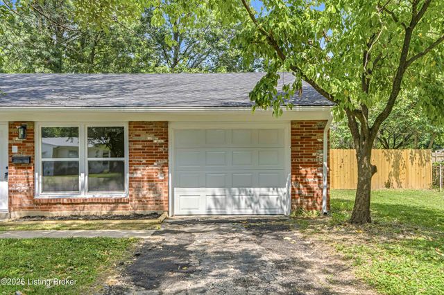 2419 Woodmont Dr, Louisville, KY 40220