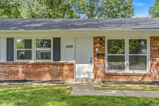 2419 Woodmont Dr, Louisville, KY 40220