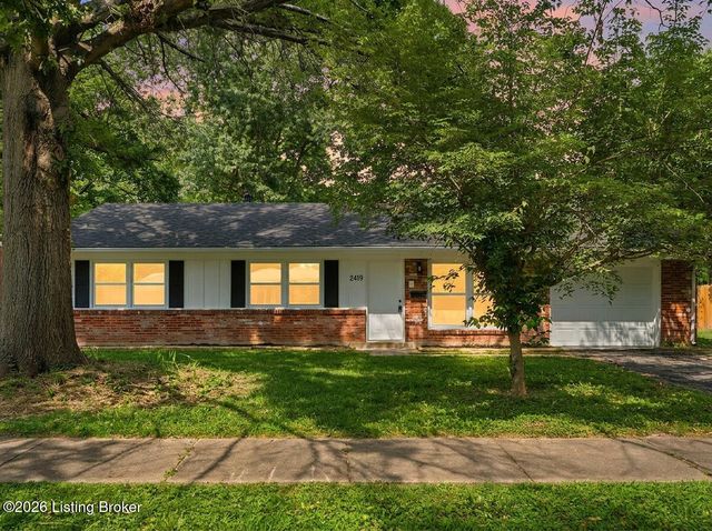 2419 Woodmont Dr, Louisville, KY 40220