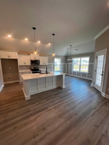1764 Vereen Rd., Aynor, SC 29511