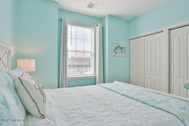 76 Claudia Lane, Manahawkin, NJ 08050