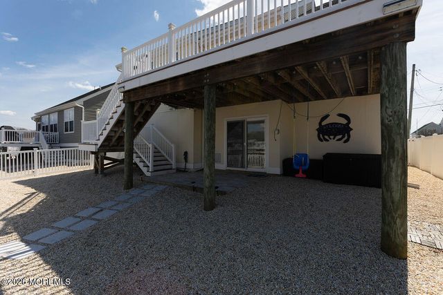 76 Claudia Lane, Manahawkin, NJ 08050