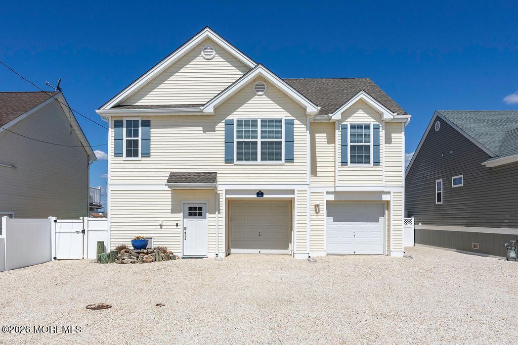 76 Claudia Lane, Manahawkin, NJ 08050