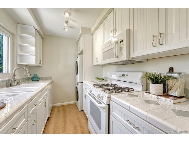 3084 S Dexter Way, Denver, CO 80222