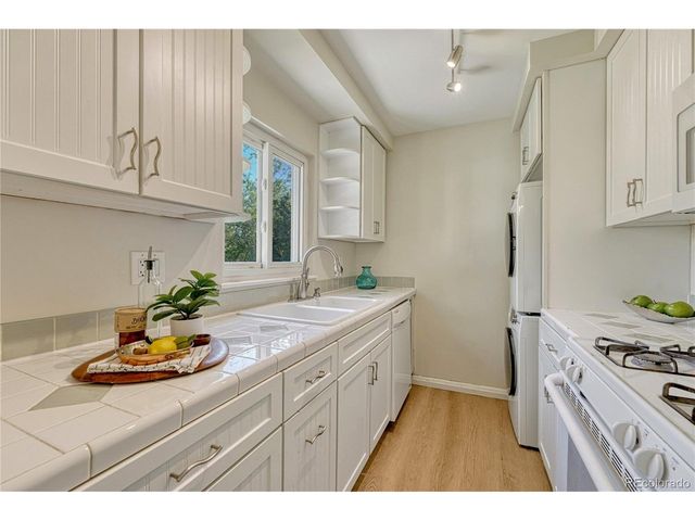 3084 S Dexter Way, Denver, CO 80222