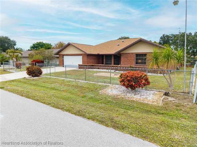 113 Dreamtime Avenue, Lake Placid, FL 33852