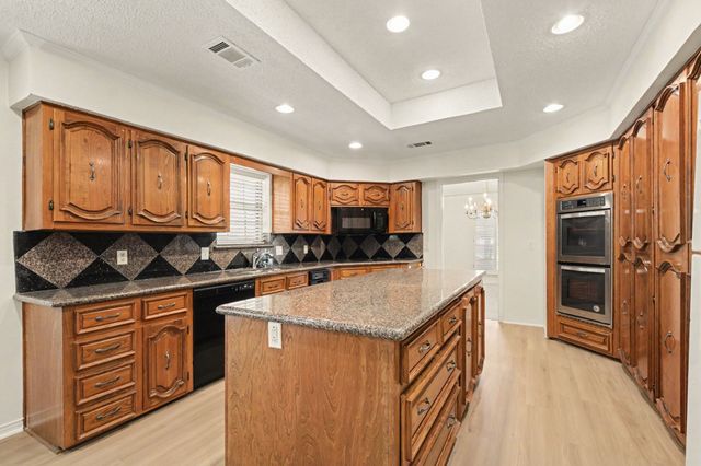 9632 Robin Meadow Drive, Dallas, TX 75243