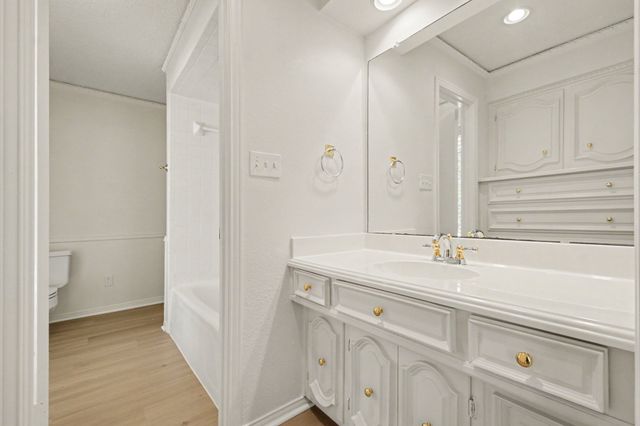9632 Robin Meadow Drive, Dallas, TX 75243