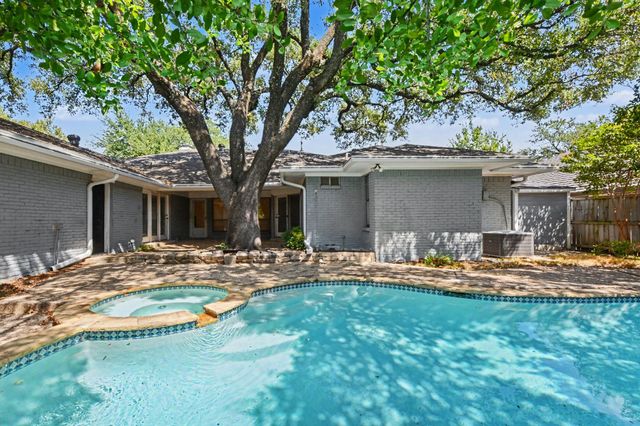 9632 Robin Meadow Drive, Dallas, TX 75243