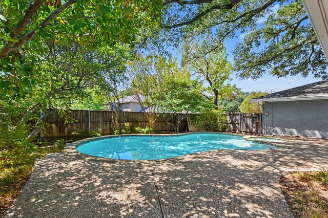 9632 Robin Meadow Drive, Dallas, TX 75243